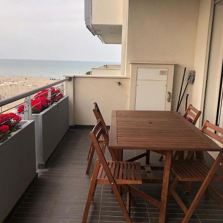 شقة Brezza Da Mare ريميني المظهر الخارجي الصورة