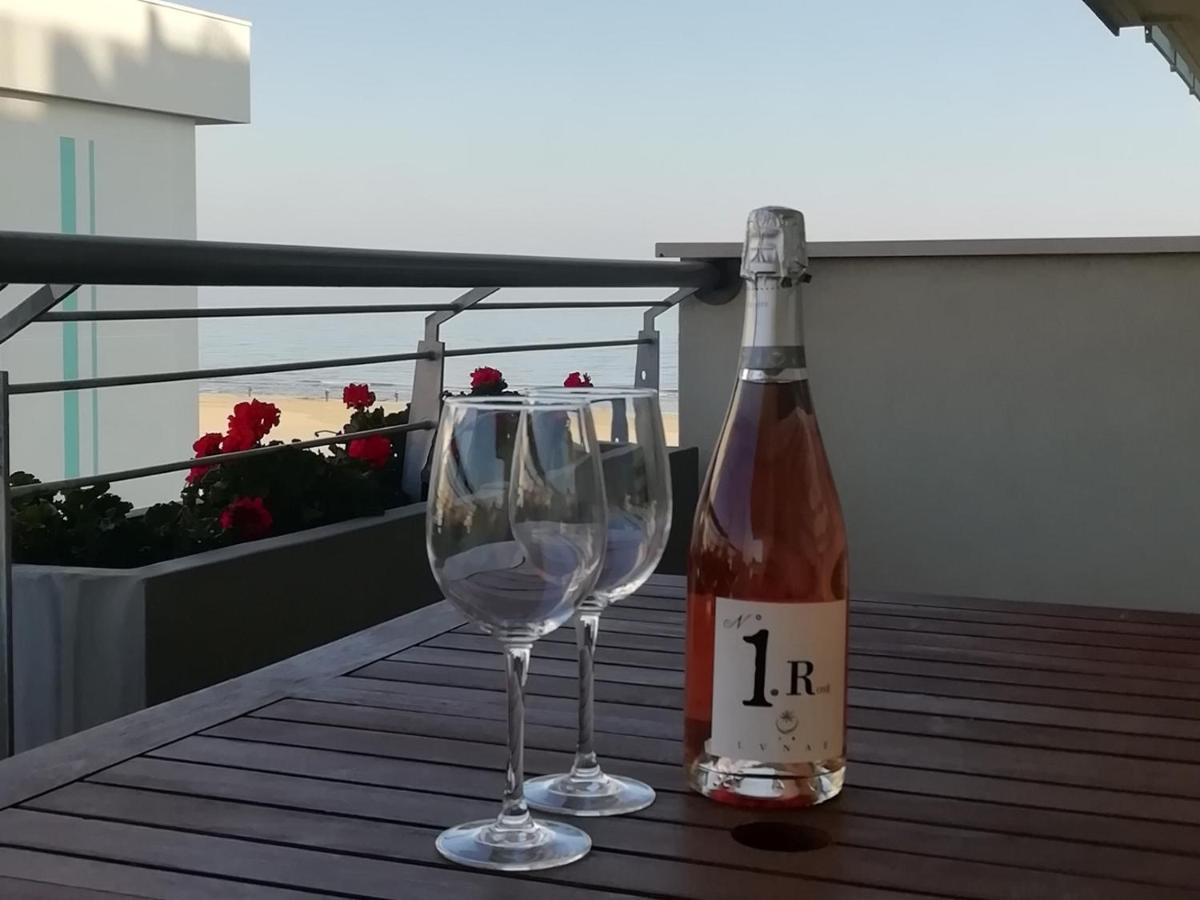شقة Brezza Da Mare ريميني المظهر الخارجي الصورة