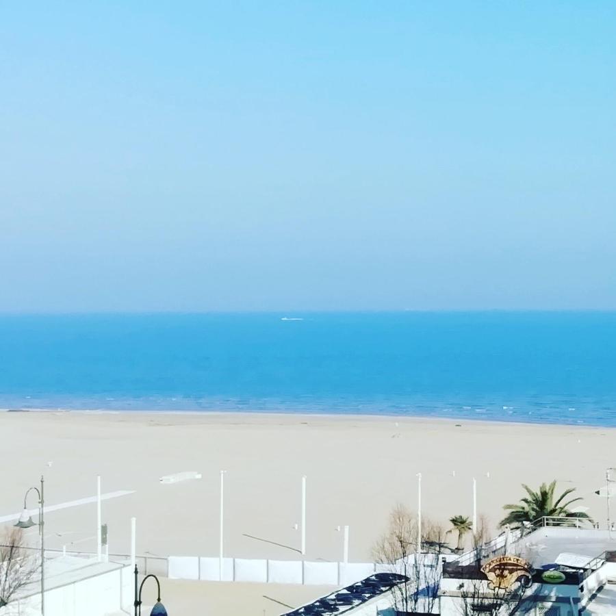 شقة Brezza Da Mare ريميني المظهر الخارجي الصورة